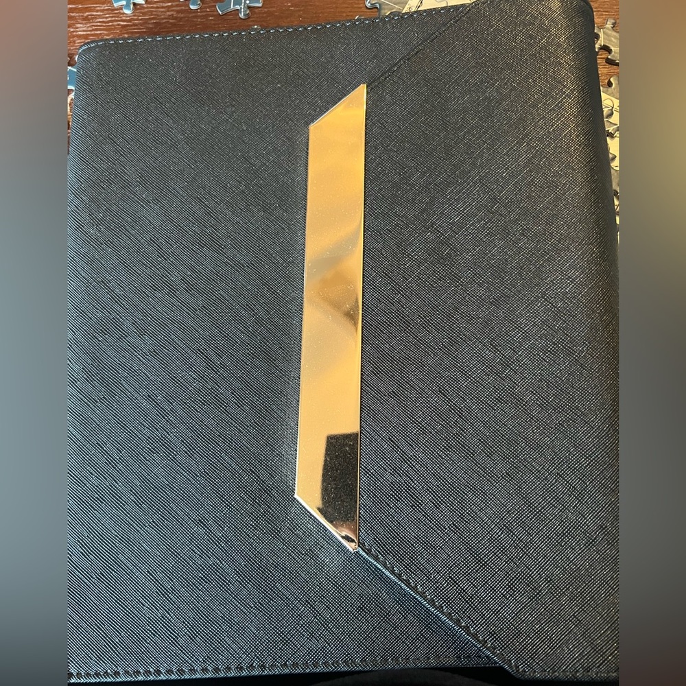 Medium Estee Portfolio from Glass Ladder & Co